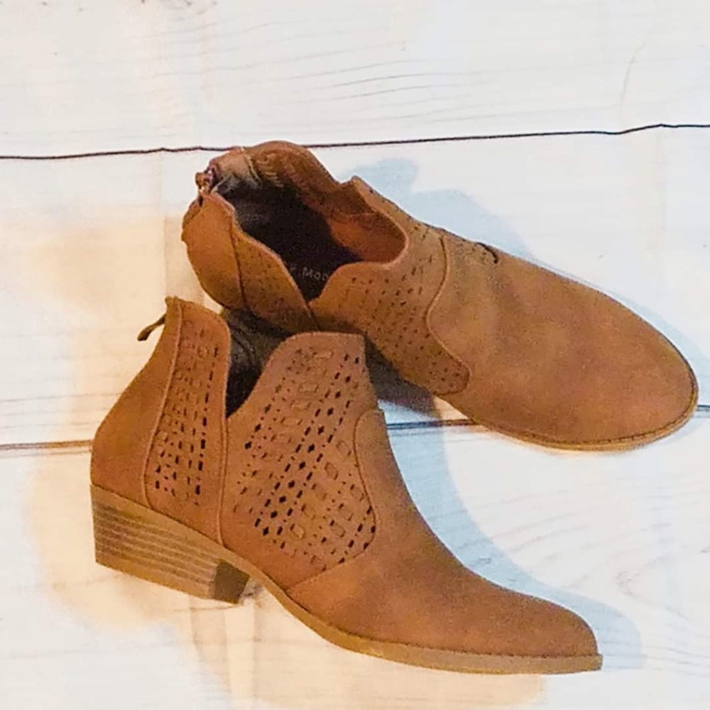 Ankle boots